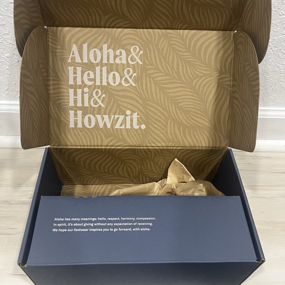 OLUKAI Holo Sneaker Men's Size US 8 Dark Shadow Shoes NEW with Box - Picture 8 of 8